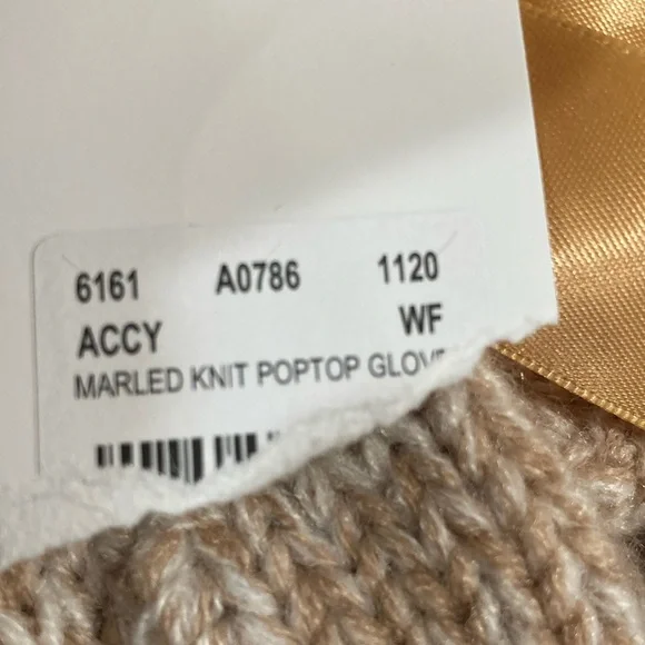 Jessica Simpson marble knit puff hat and pop top gloves - Picture 6 of 6